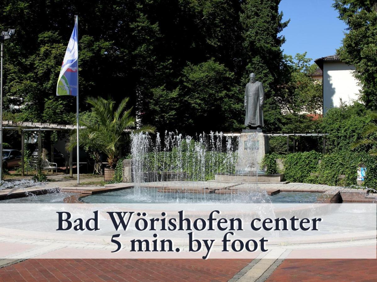 Sehr Gemuetliche Ferienwohnung In Bester Lage Mit Grossem Sonnenbalkon L Innenstadtnaehe L 1 Minute Zum Bahnhof L Kueche L Tv L Free-Wlan L Willkommen Im Hallo!-Apartment 8 باد ووريشهوفن المظهر الخارجي الصورة